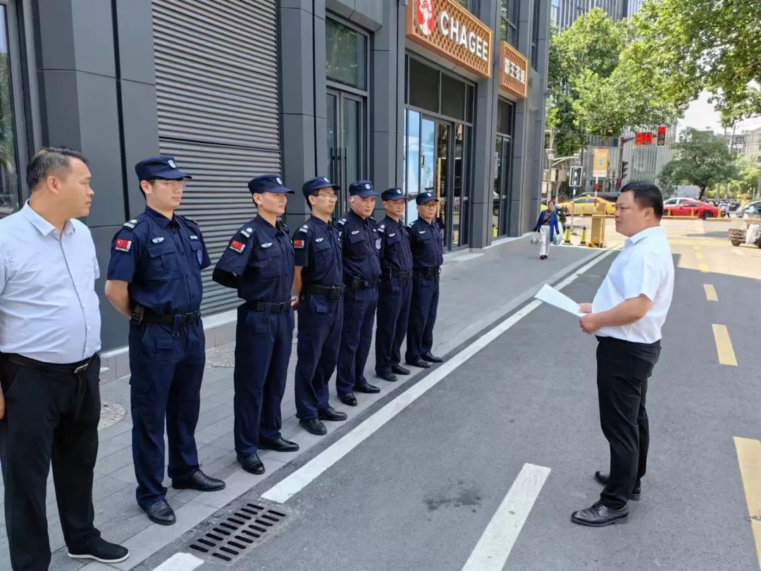 金运物业丨战高温斗酷暑 致敬最美物业人